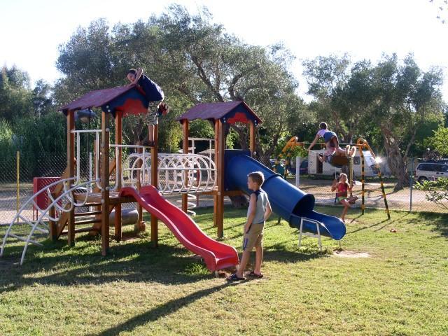 Happy Camp Mobile Homes In Karda Beach Camping Corfu  Екстериор снимка